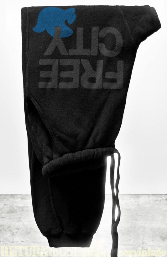 Superfluff Pocket Lux Sweatpant in Superblack/Blue by FREECITY - Haven